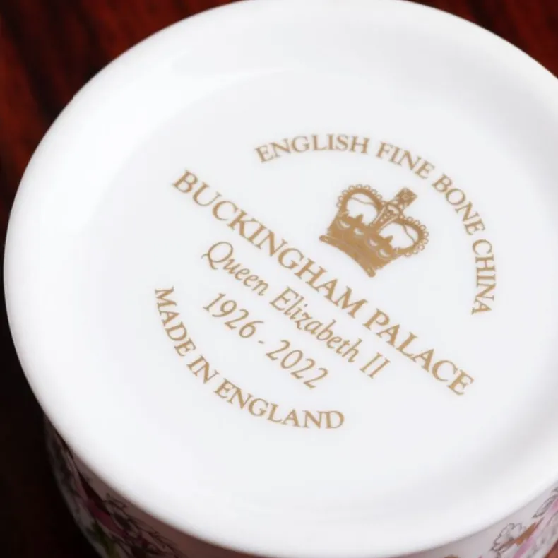 Queen Elizabeth Ii Commemorative Tankard