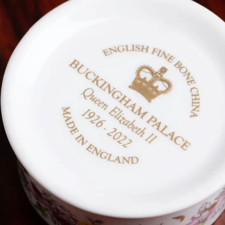 Queen Elizabeth Ii Commemorative Pillbox